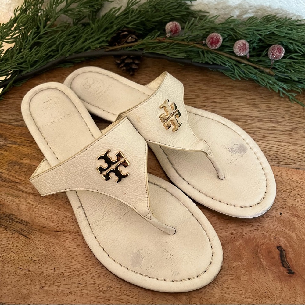 TORY BURCH OFF WHITE Flat LOGO leather Thong Sandals Shoes Size 7 M - Picture 10 of 12